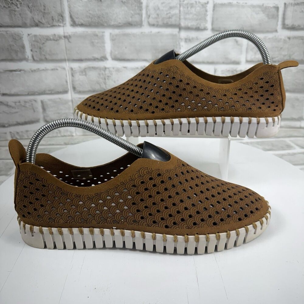 Ilse Jacobsen Tulip 139 Women's Size 9.5- 40 EU Latte Slip-on Comfort Shoe